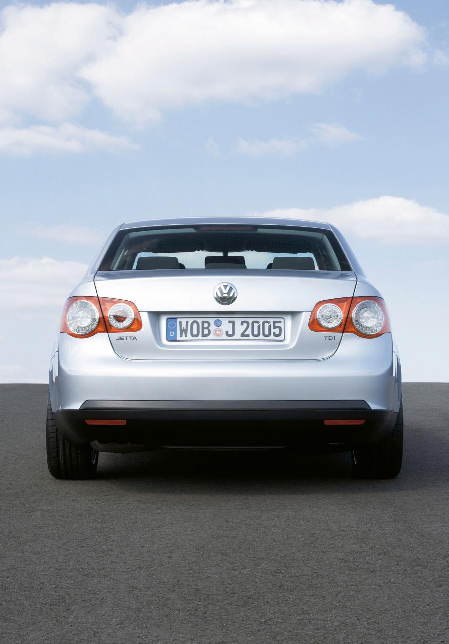  Volkswagen Jetta 2005 года  (фото 104 из 131)